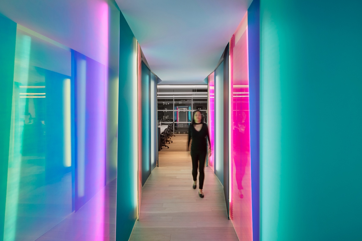 Slack_2_1195 Slack_2_1195